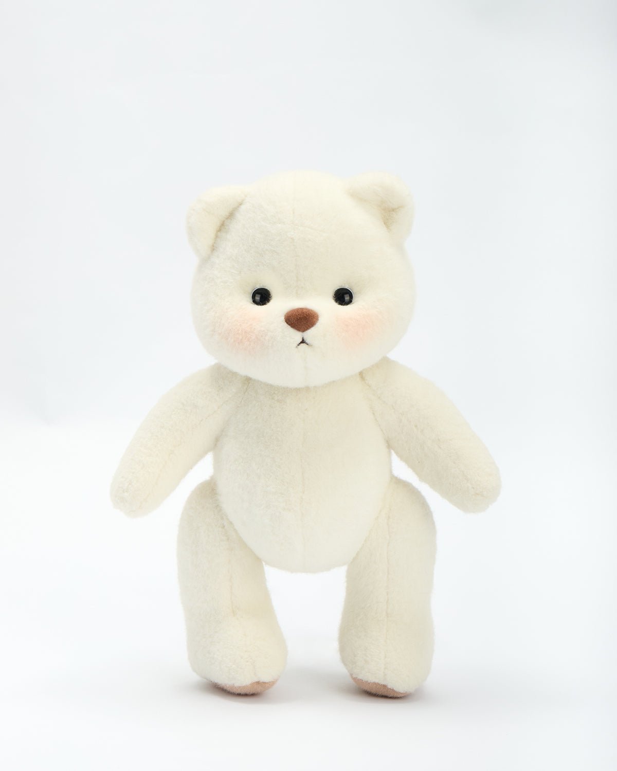 Ručne vyrábaný prémiový macko s vymeniteľnými oblečkami – FluffyCuddle