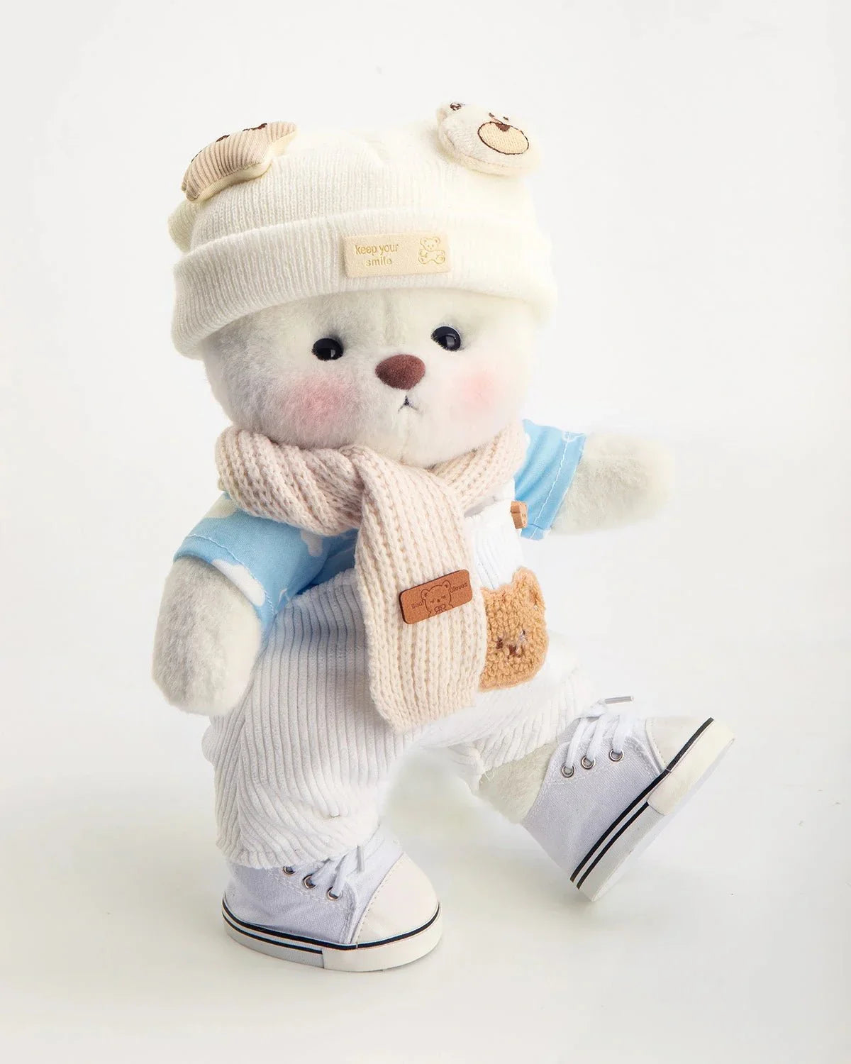 Ručne vyrábaný prémiový macko s vymeniteľnými oblečkami – FluffyCuddle