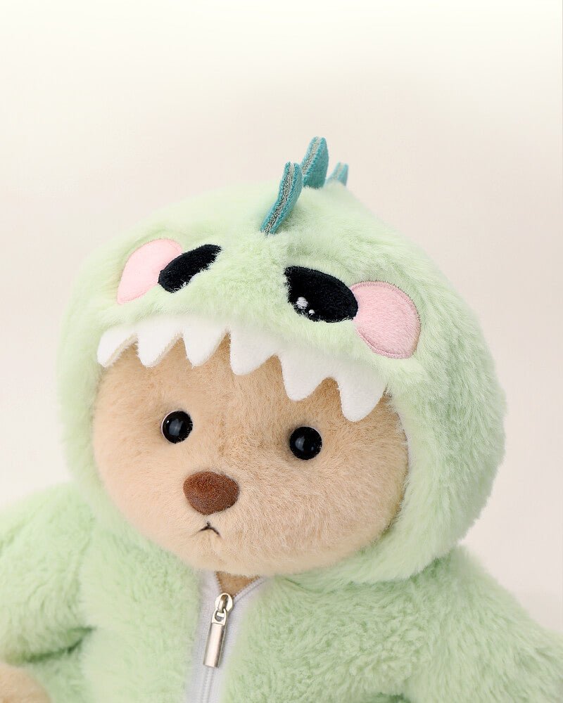 Ručne vyrábaný prémiový macko s vymeniteľnými oblečkami – FluffyCuddle