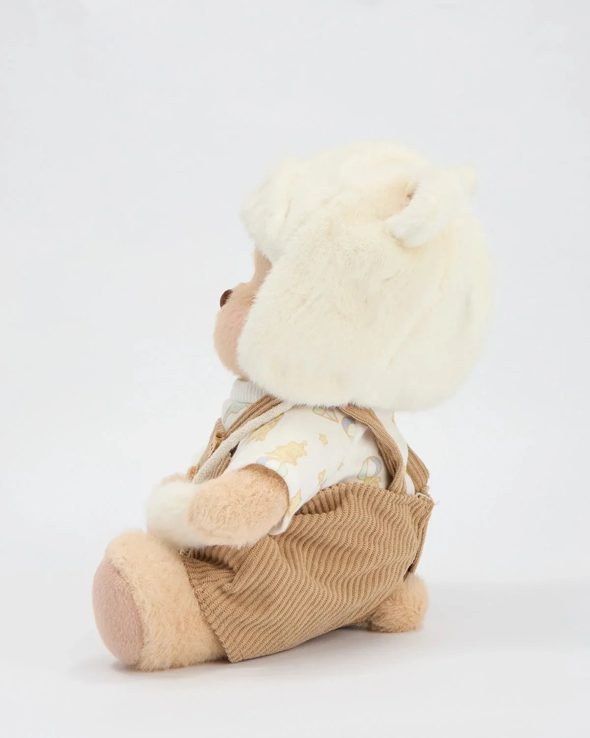 Ručne vyrábaný prémiový macko s vymeniteľnými oblečkami – FluffyCuddle