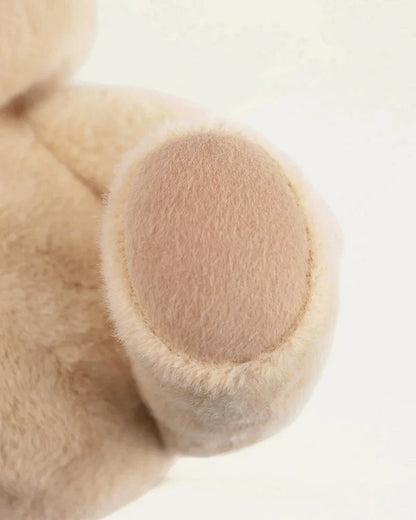 Ručne vyrábaný prémiový macko s vymeniteľnými oblečkami – FluffyCuddle