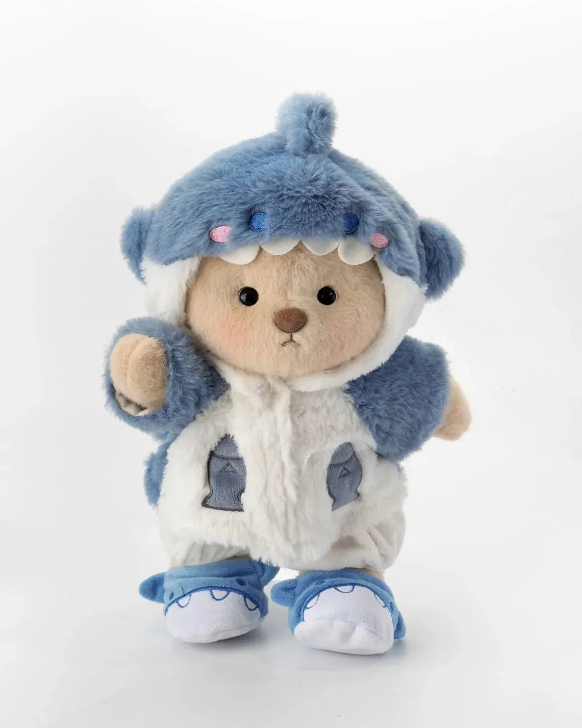 Ručne vyrábaný prémiový macko s vymeniteľnými oblečkami – FluffyCuddle