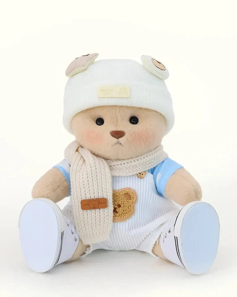 Ručne vyrábaný prémiový macko s vymeniteľnými oblečkami – FluffyCuddle